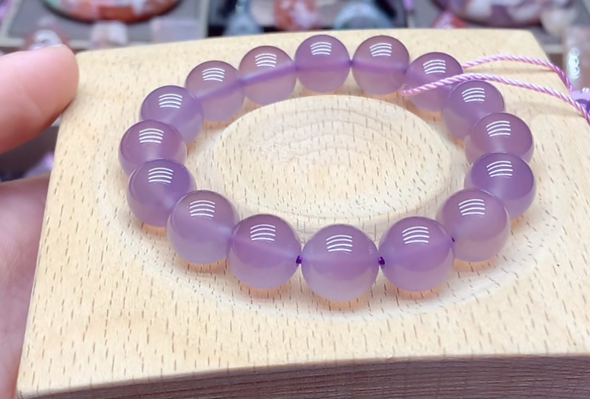 紫色玛瑙手串9时尚