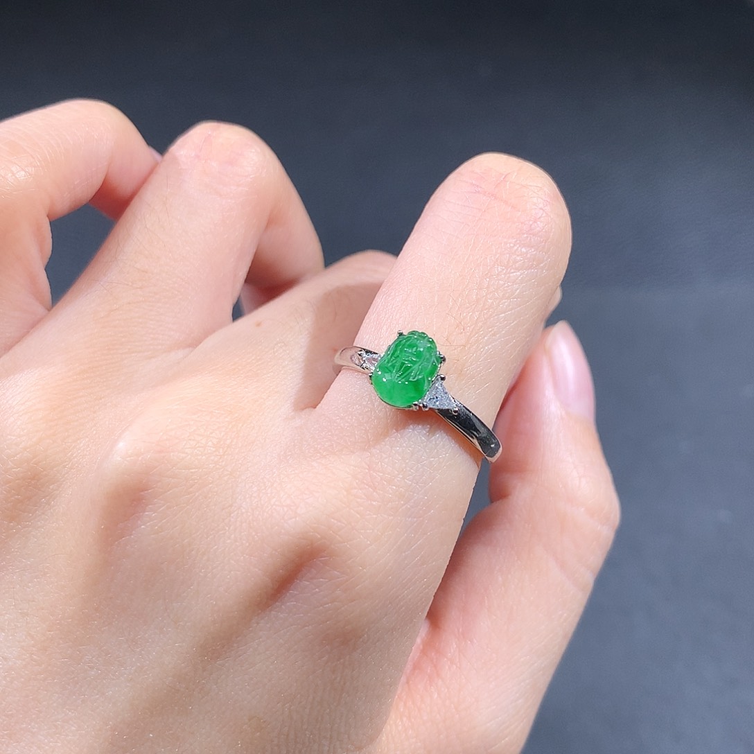 未镶嵌戒指翡翠翡翠