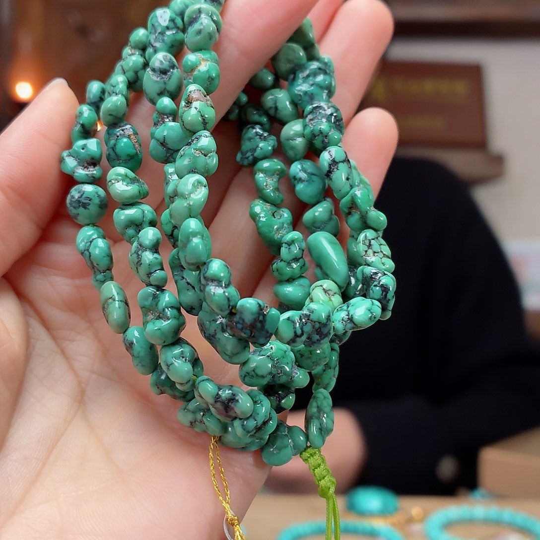 未镶嵌绿松石珠宝奇石