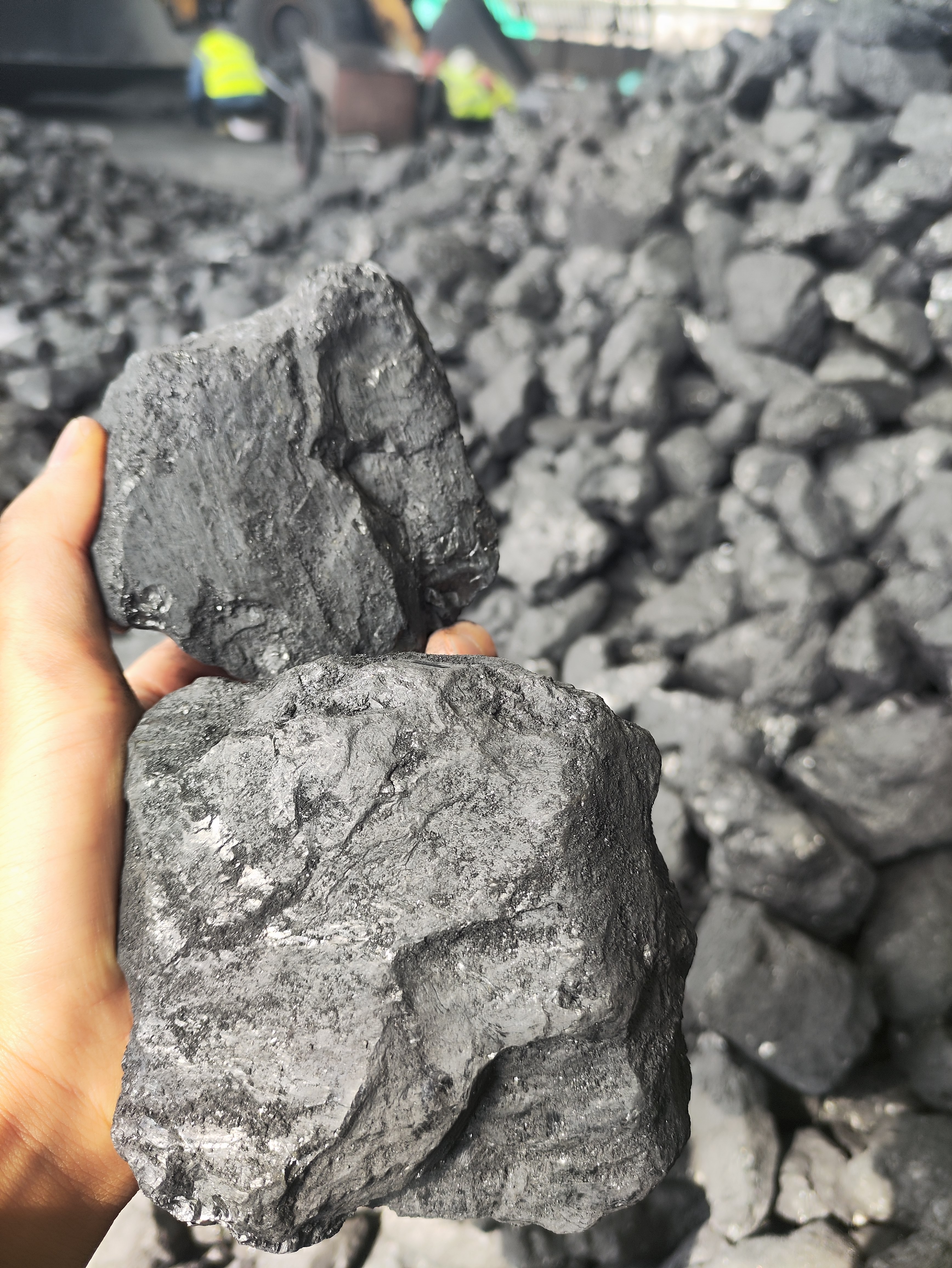 金沙无烟煤1吨拳头左右大小民用取暖烤烟烤酒高温耐烧