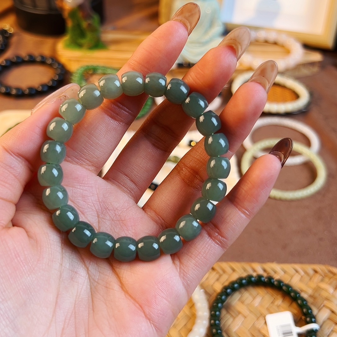 M****和田玉未镶嵌手串