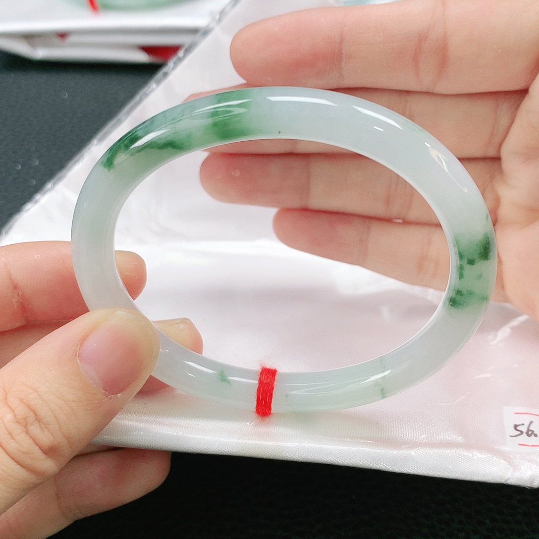 未镶嵌手镯翡翠贵妃56圆