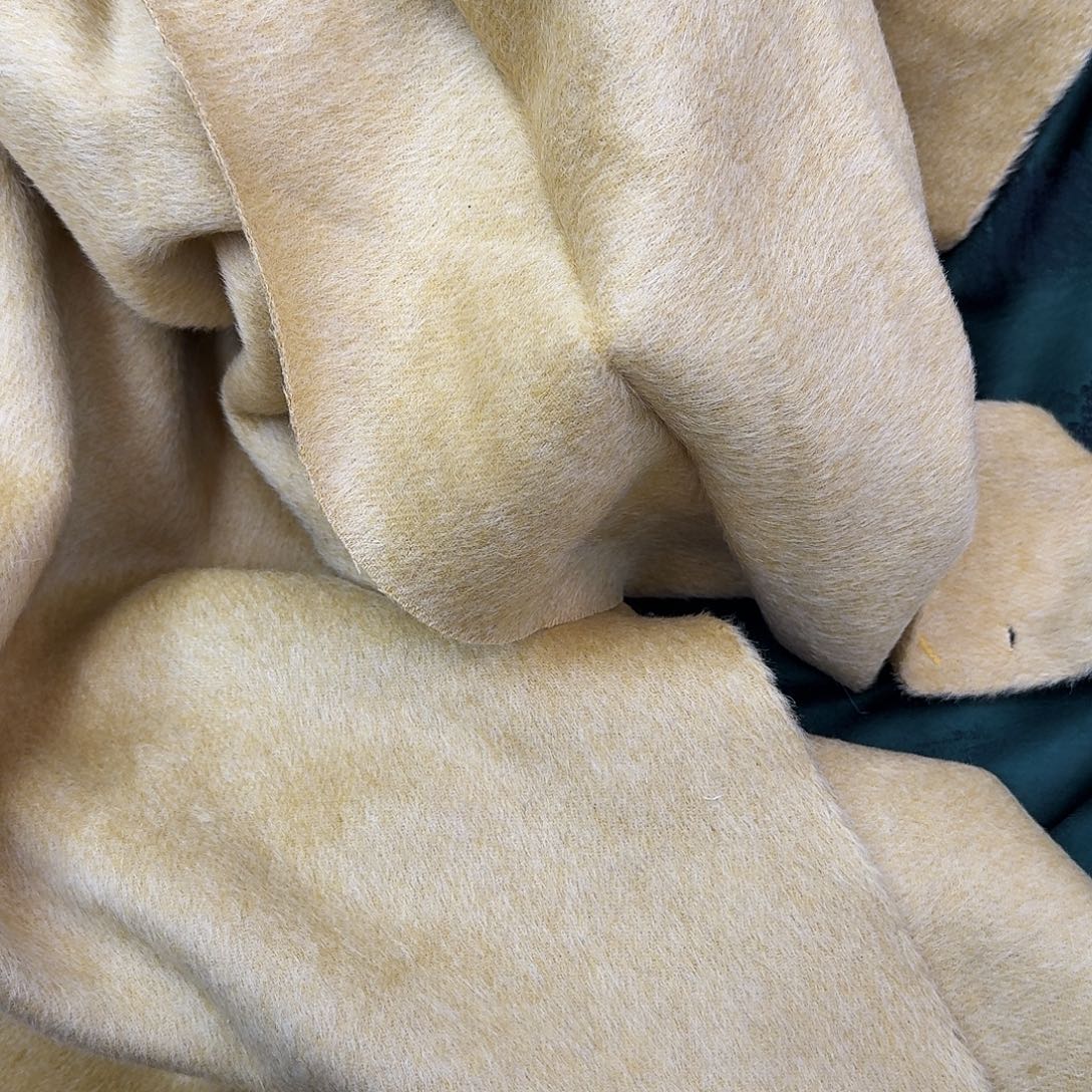 随***和无纺布羊驼绒双面2米