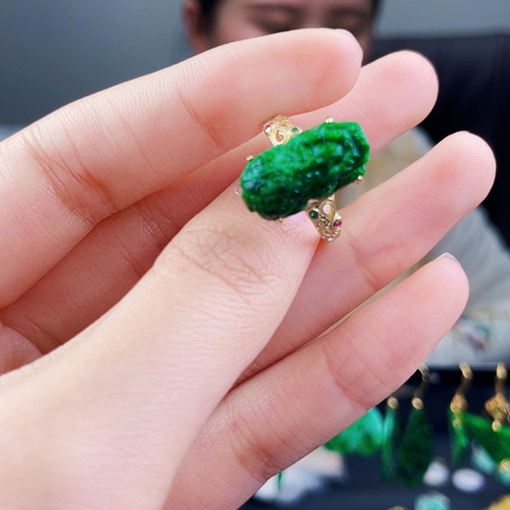 翡翠戒指银S925镶嵌饰品