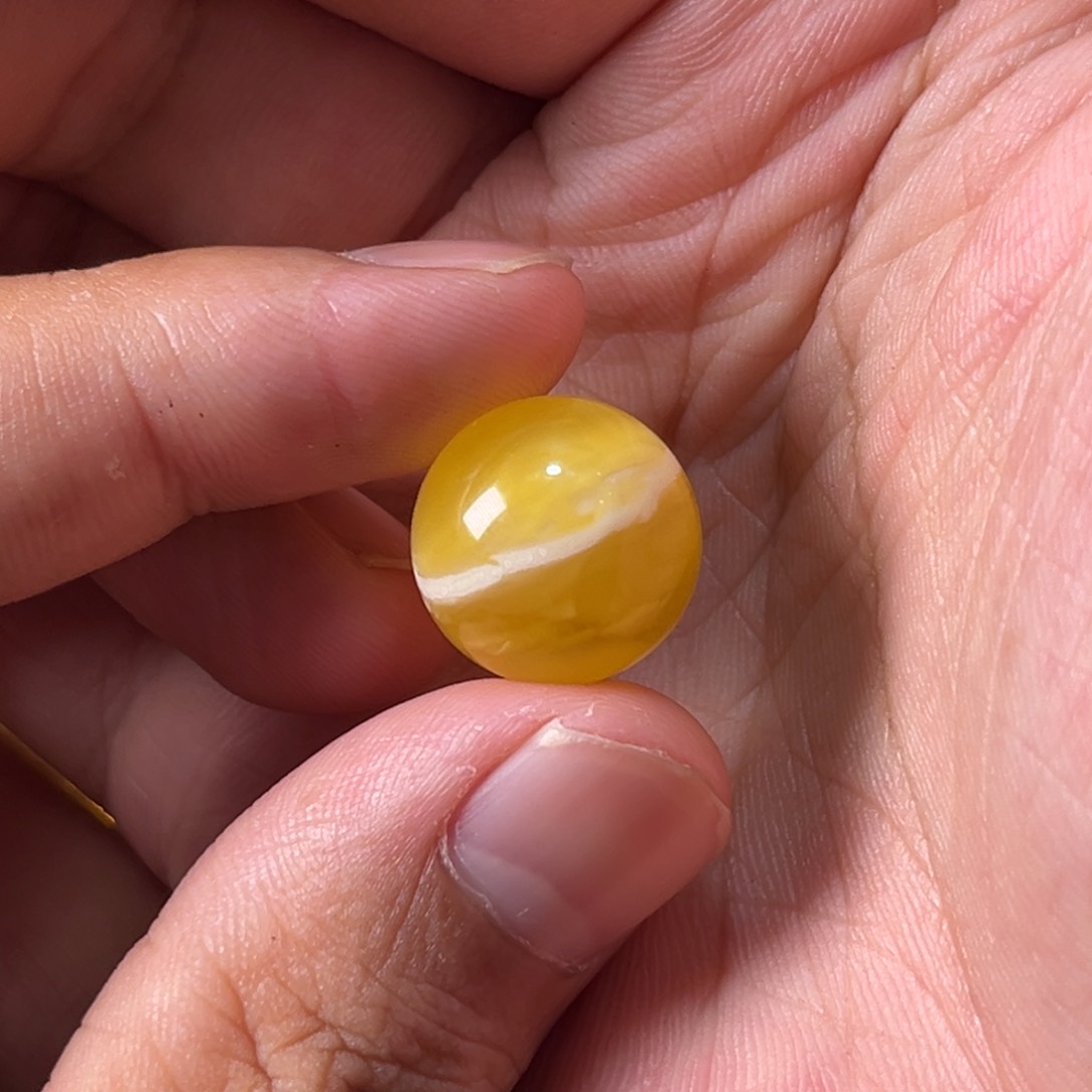 未镶嵌琥珀裸石蜜蜡15.8毫米一线天