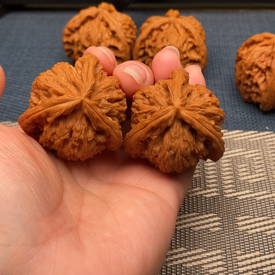 默***…吊坠文玩核桃三棱