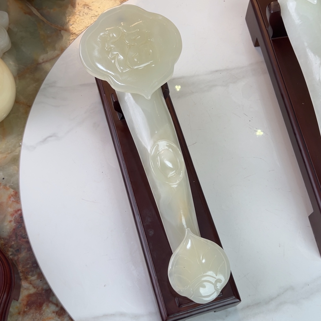 七***.玉精品天然冰清料如意摆件