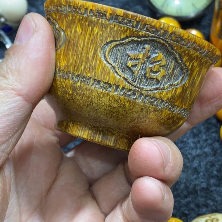 滴血莲花菩提吊坠