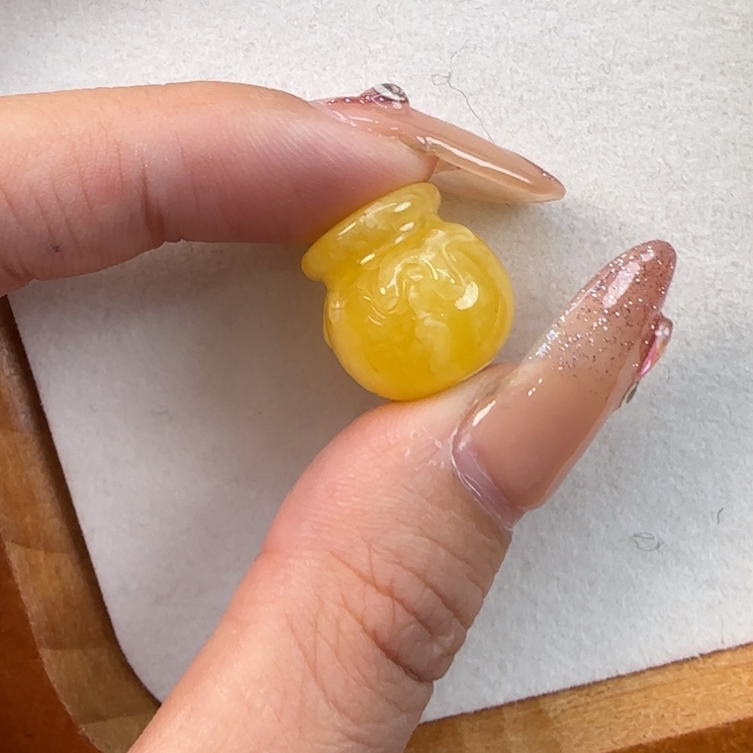 琥珀裸石未镶嵌M**s11111111