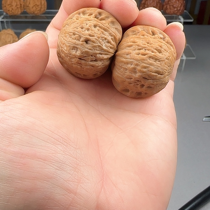 桃核把件大*哥铁锤妹妹