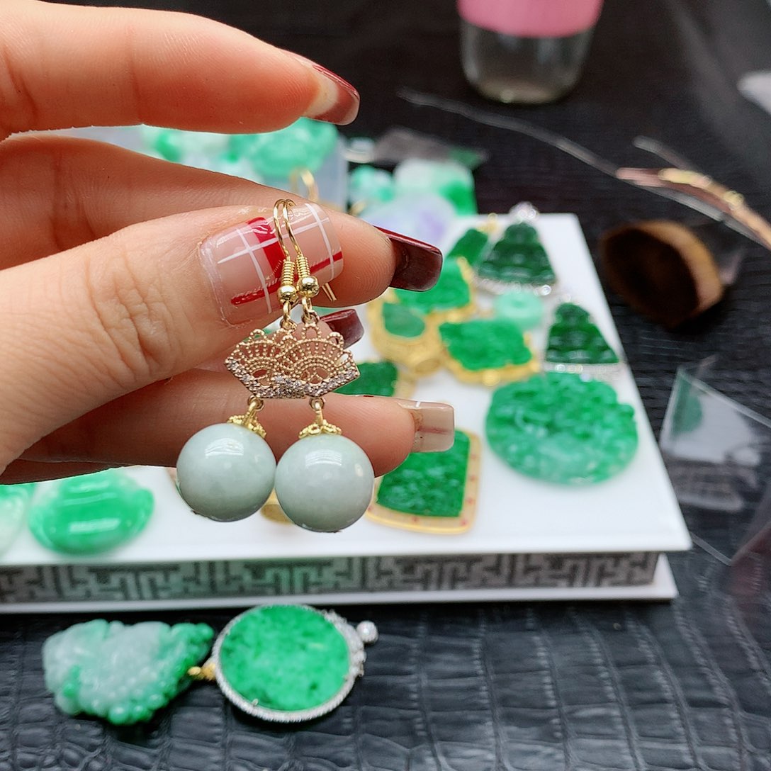 【闪购商品】翡翠耳饰未镶嵌，