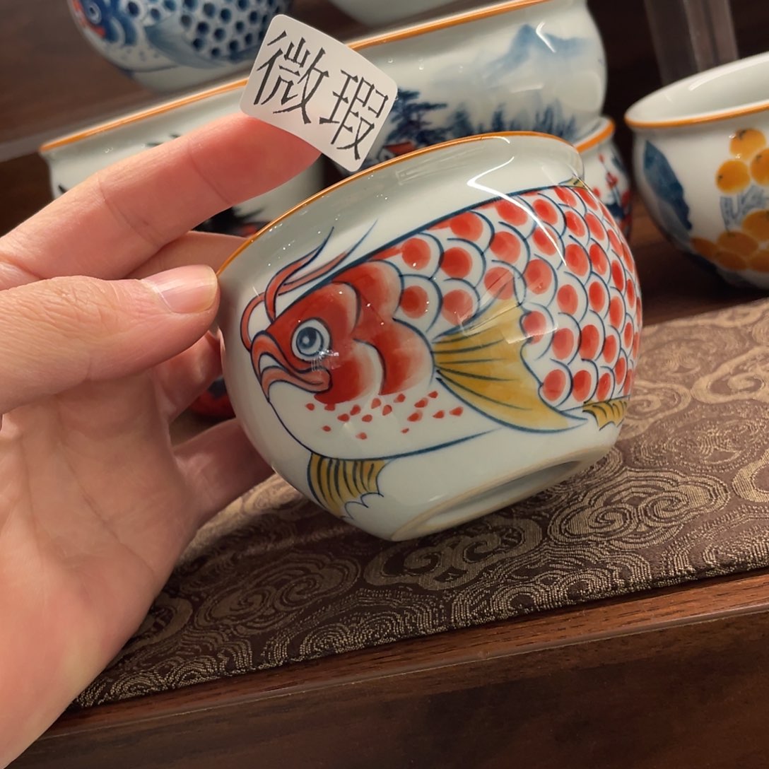 釉下手绘茶具微瑕