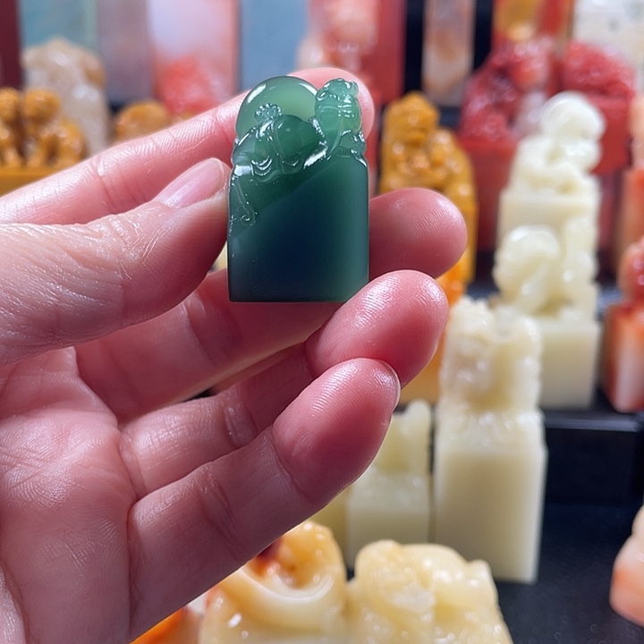 距***离寿山石印石寿山芙蓉石古兽钮