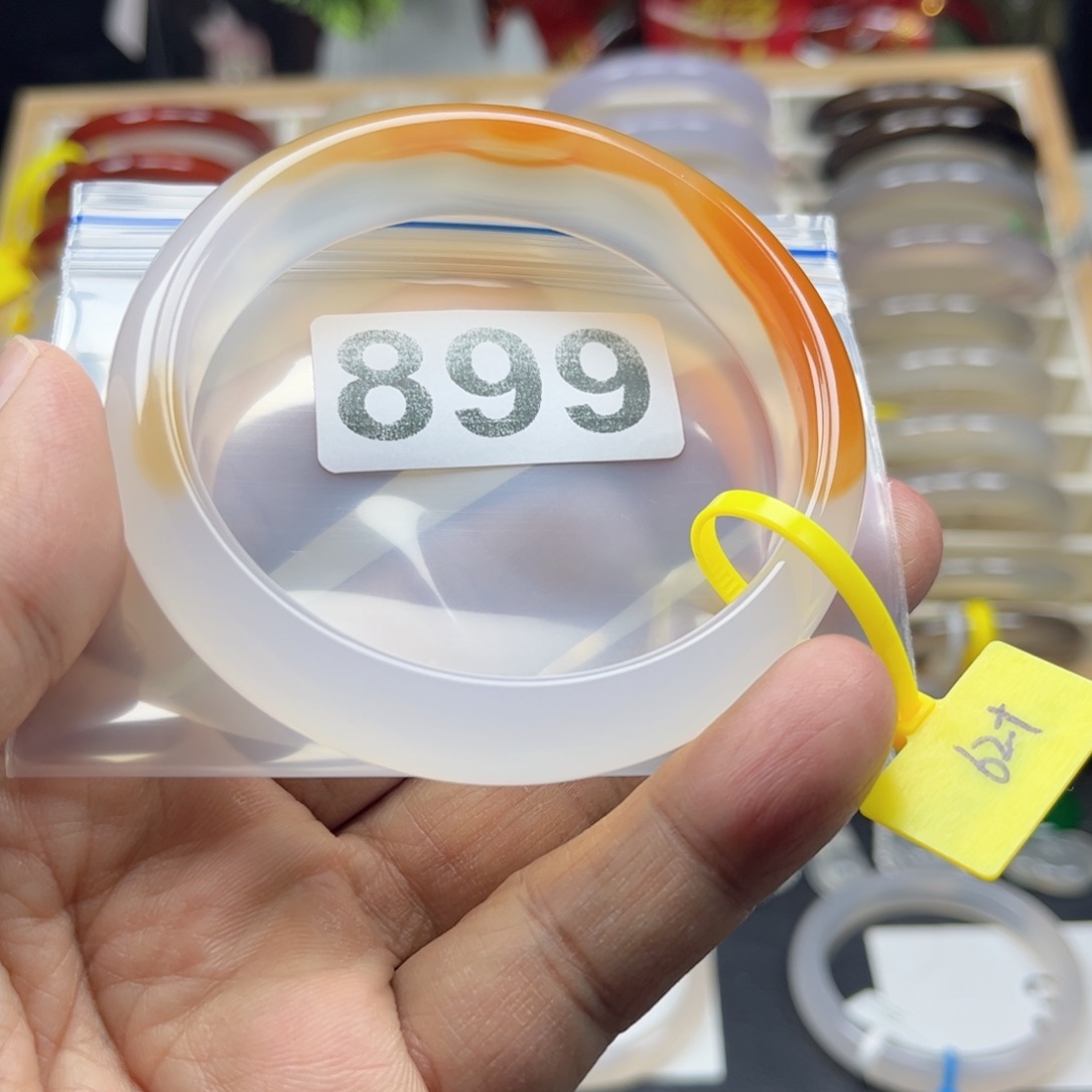 玛瑙/玉髓手镯未镶嵌62