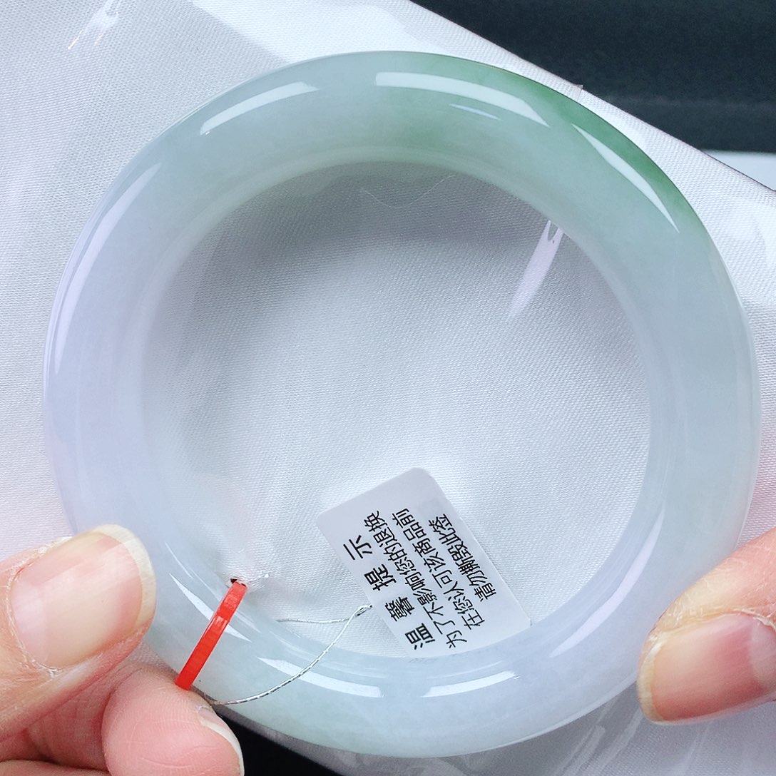 翡翠手镯未镶嵌57胖