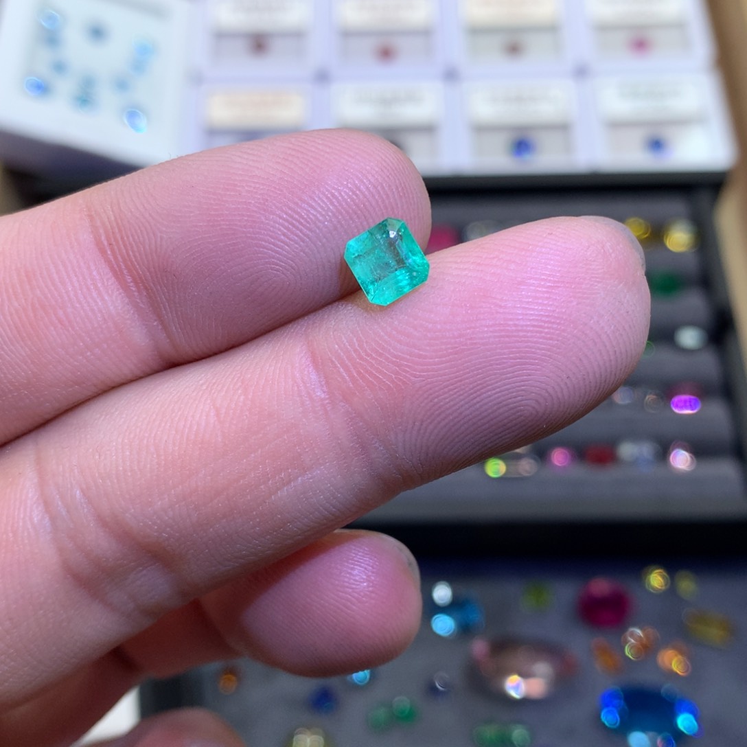 祖母绿裸石未镶嵌1.16克拉intense