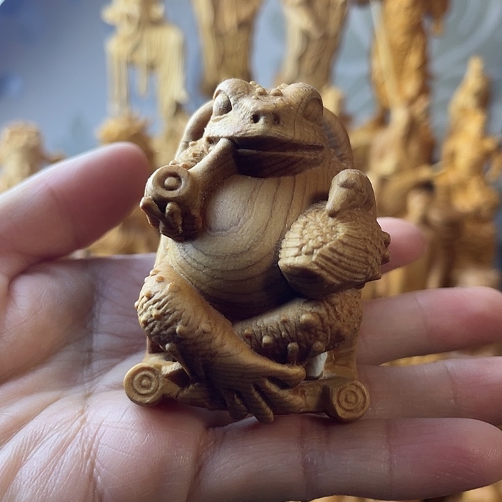 柏木（崖柏）摇摇椅金蟾