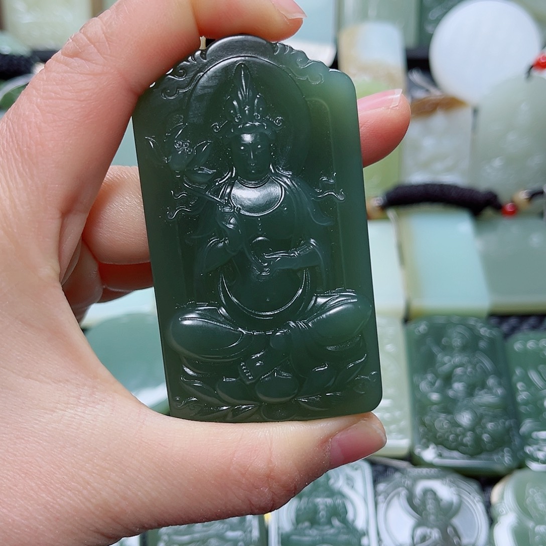 ༺***༻和田玉未镶嵌颈饰