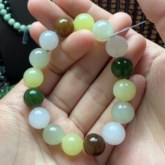 和田玉手串未镶嵌