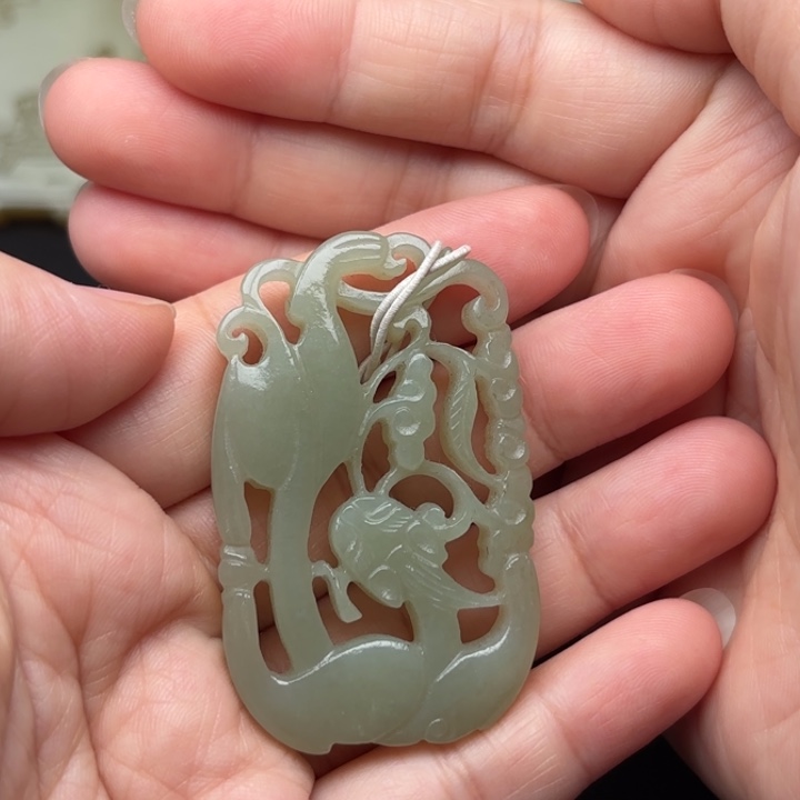 和田玉未镶嵌挂件百**乐