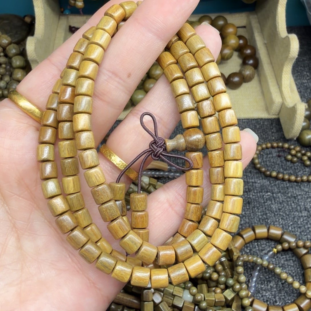 维腊木（绿檀）无事牌