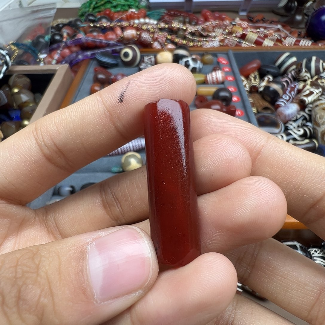 鸿***李玛瑙/玉髓未镶嵌珠宝半成品