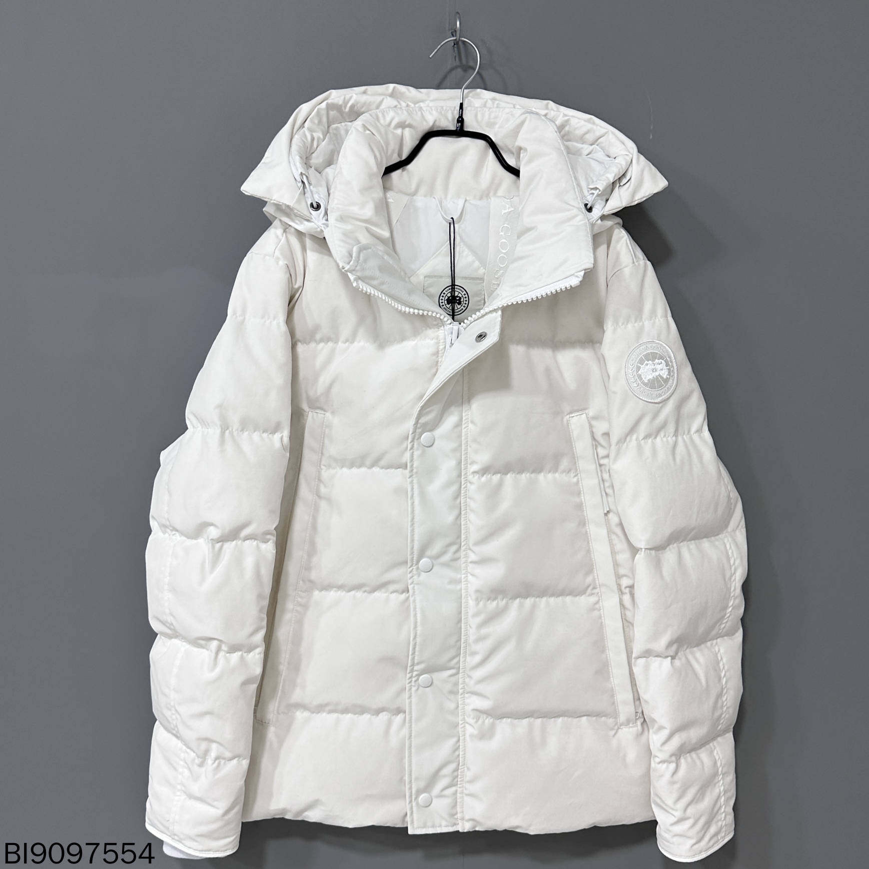 99新 CANADA GOOSE Wyndham系列北辰白羽绒服/S码/97554