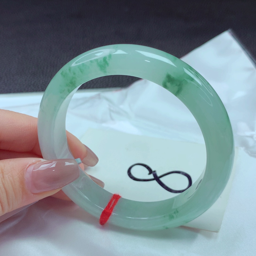 翡翠手镯未镶嵌手镯59