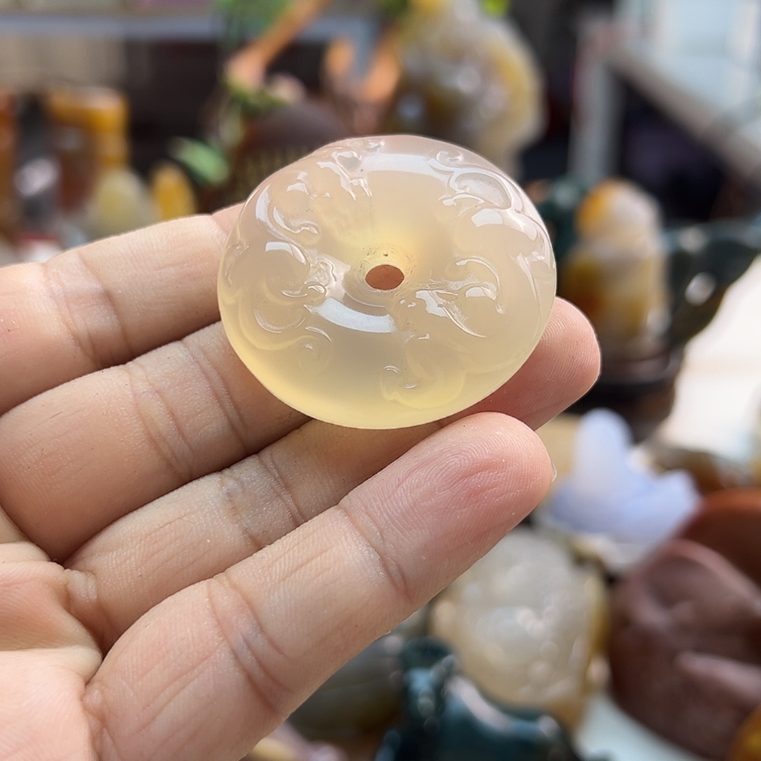 玛瑙/玉髓未镶嵌颈饰