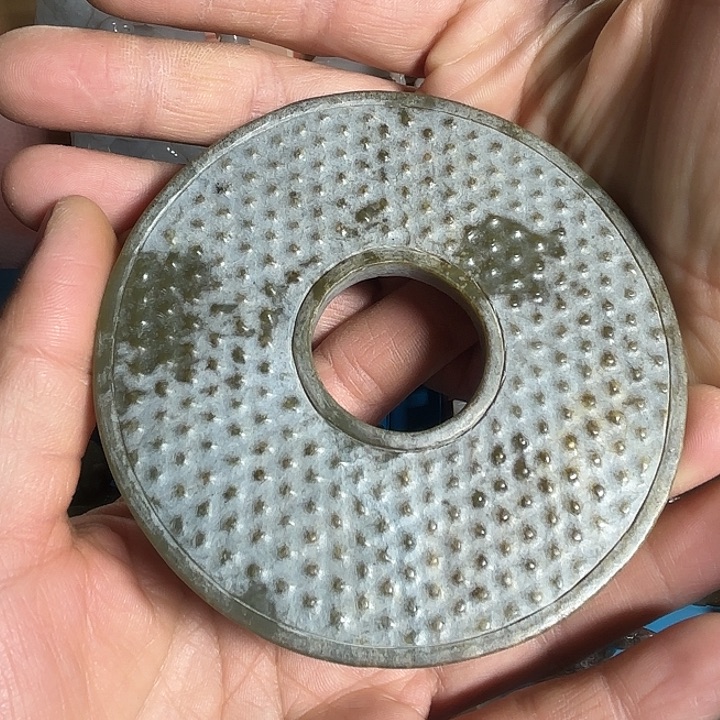 和田玉未镶嵌把件