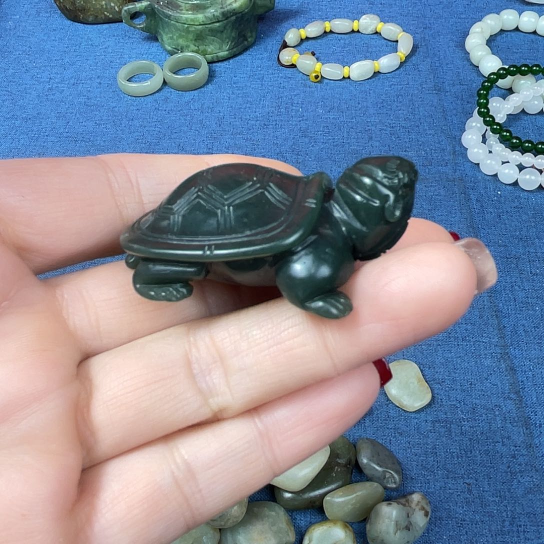 和田玉（糖玉）珠宝奇石未镶嵌乐*哥