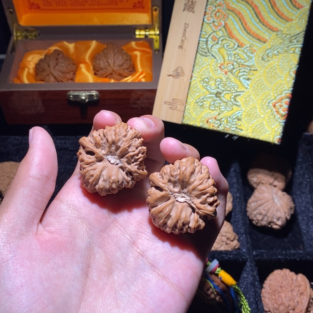 文玩核桃福利平谷凹底39