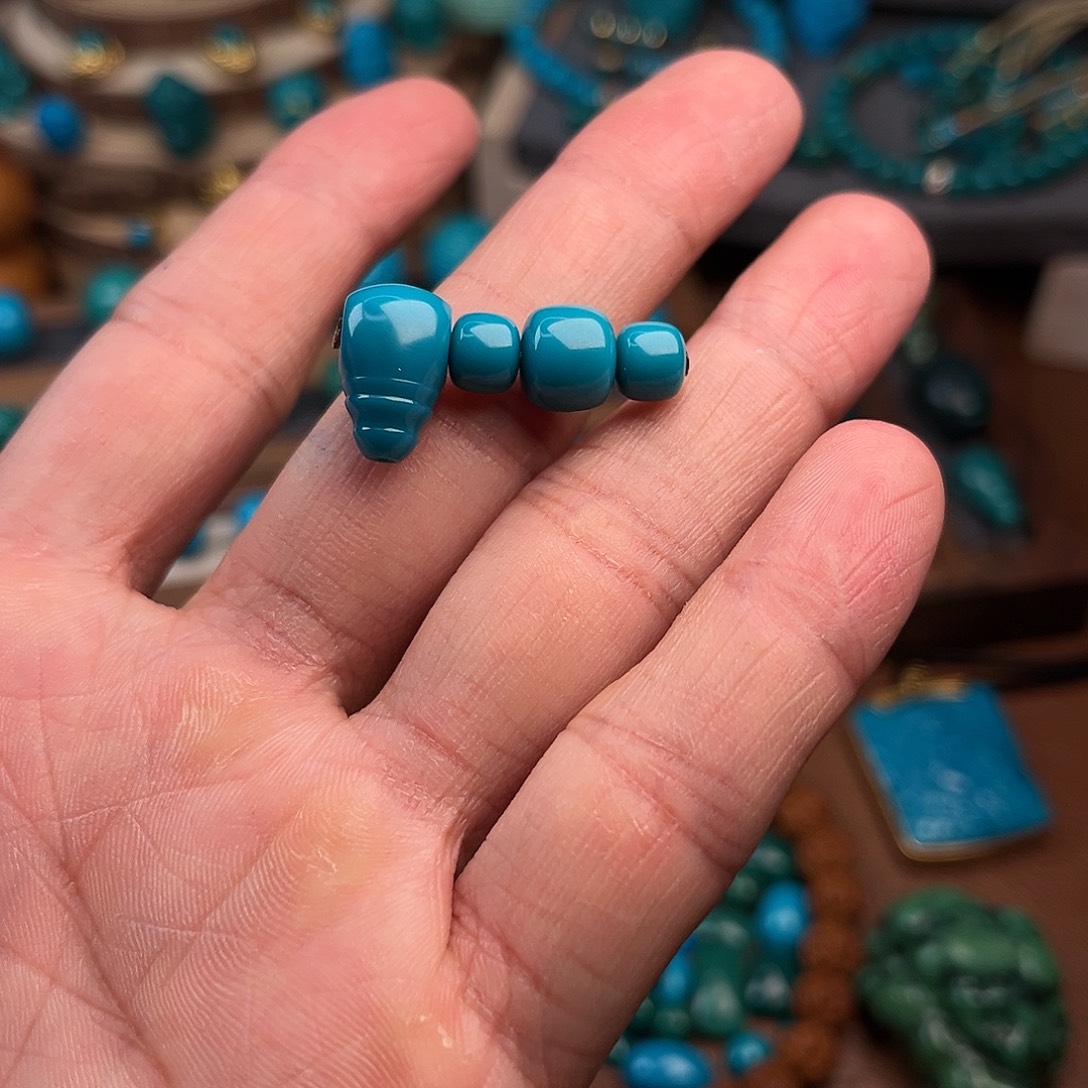 绿松石未镶嵌手串