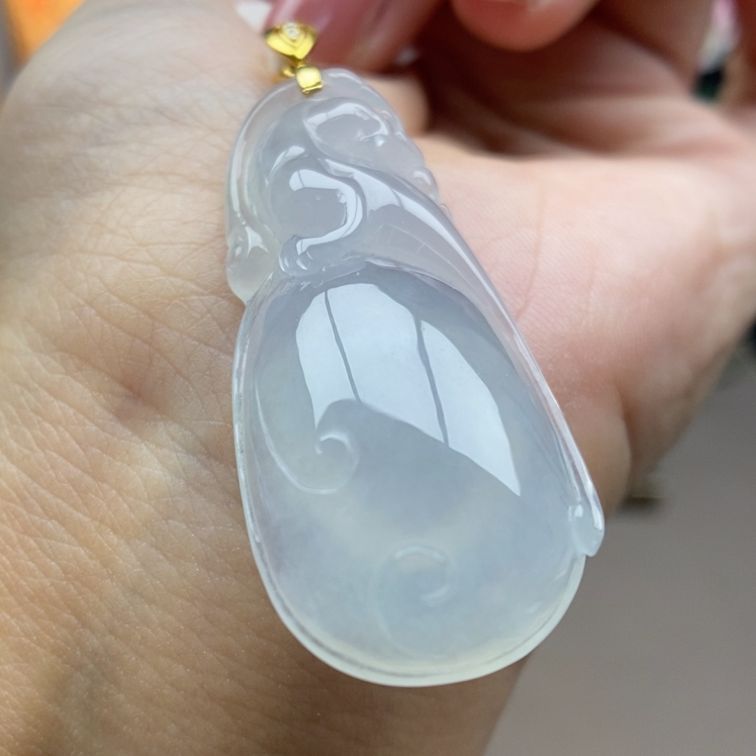 翡翠18K金镶嵌颈饰吊坠40