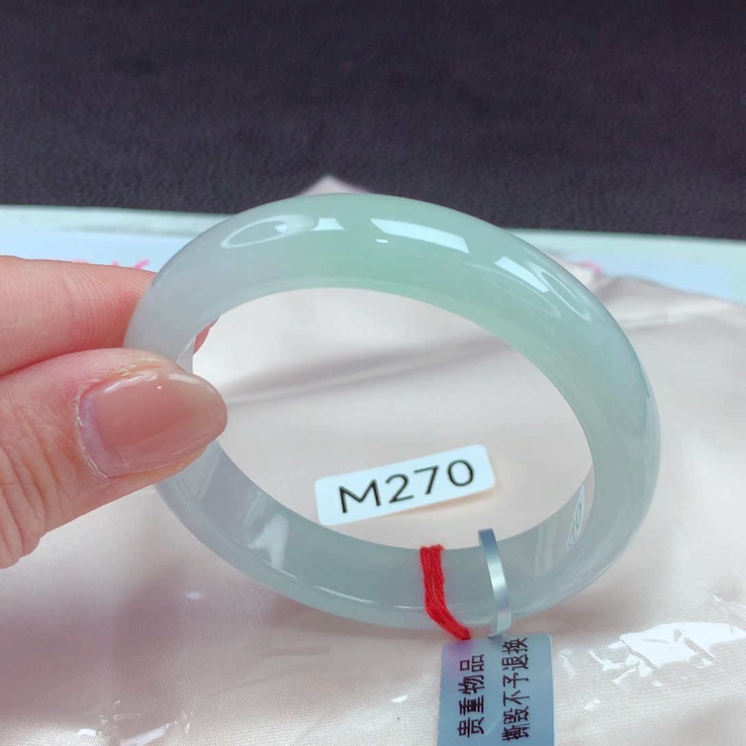 翡翠手镯未镶嵌手镯88