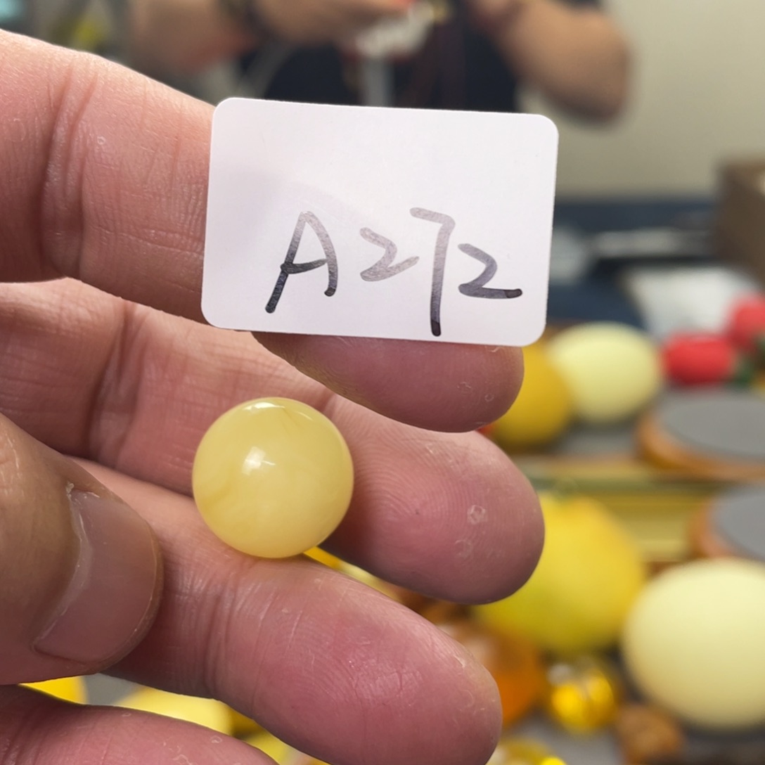 手链琥珀未镶嵌多样性发，发其中一件