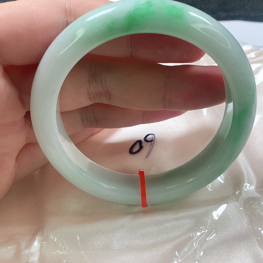 翡翠手镯未镶嵌343号