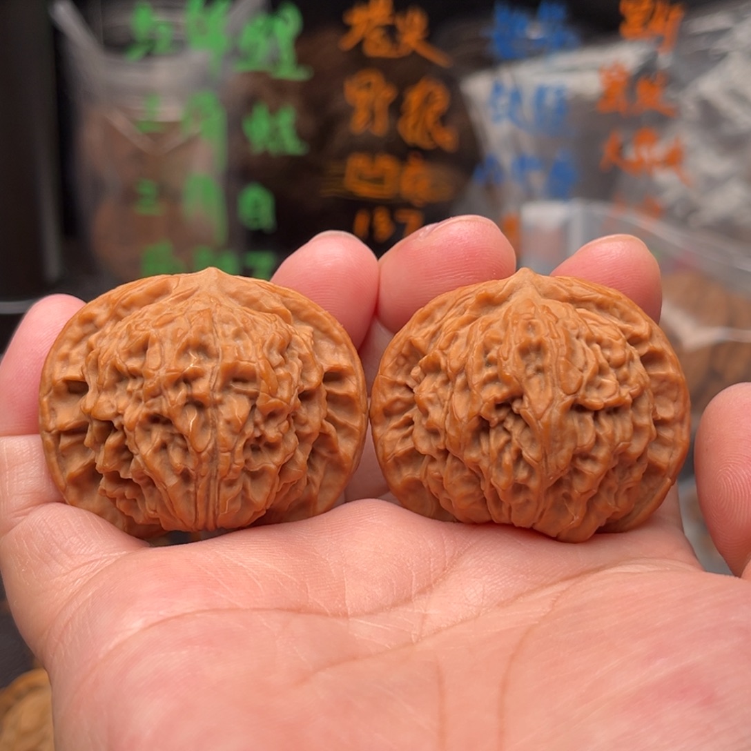 文玩核桃吊坠老款