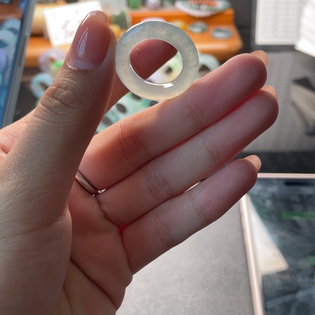 未镶嵌定制翡翠蓝冰