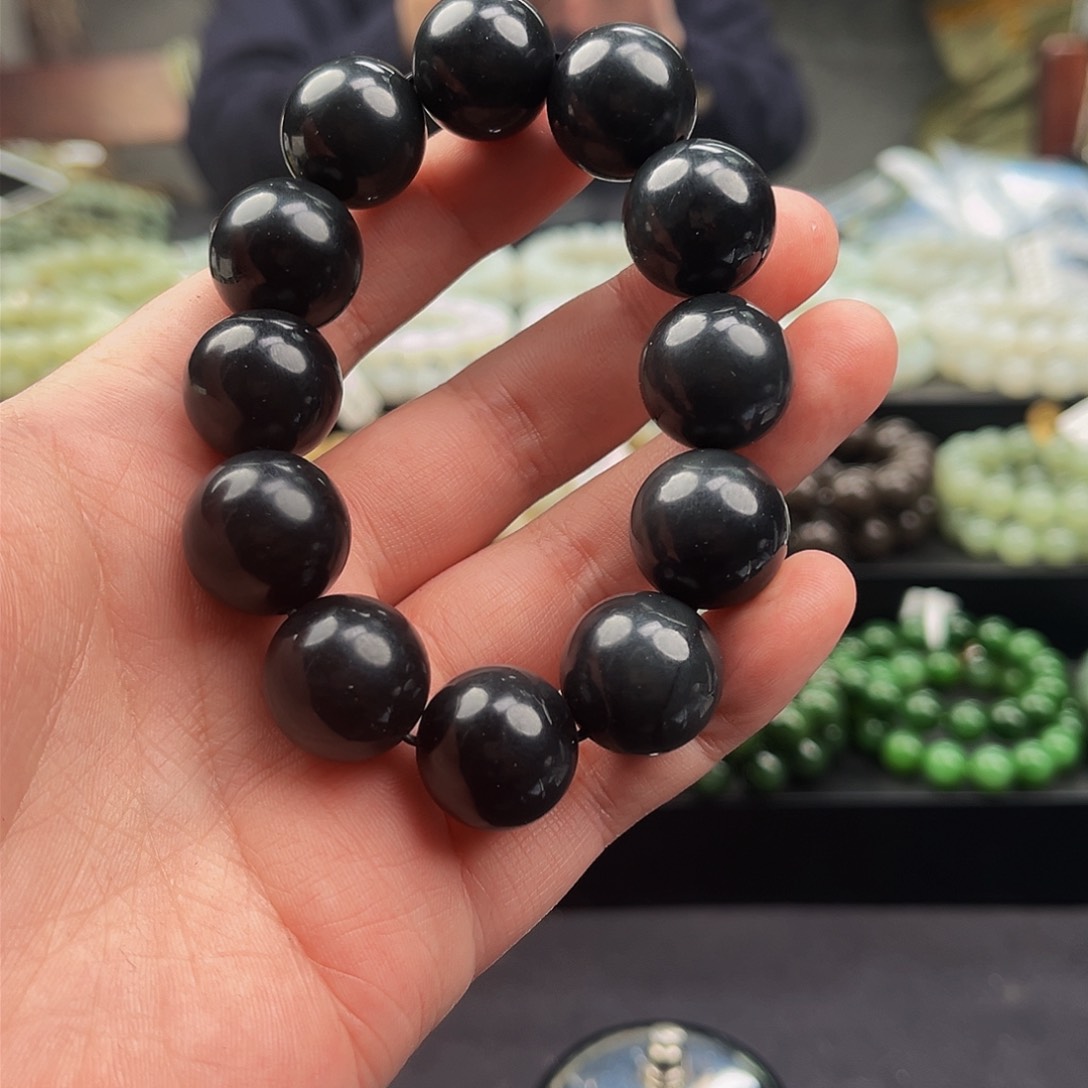 和田玉手串未镶嵌