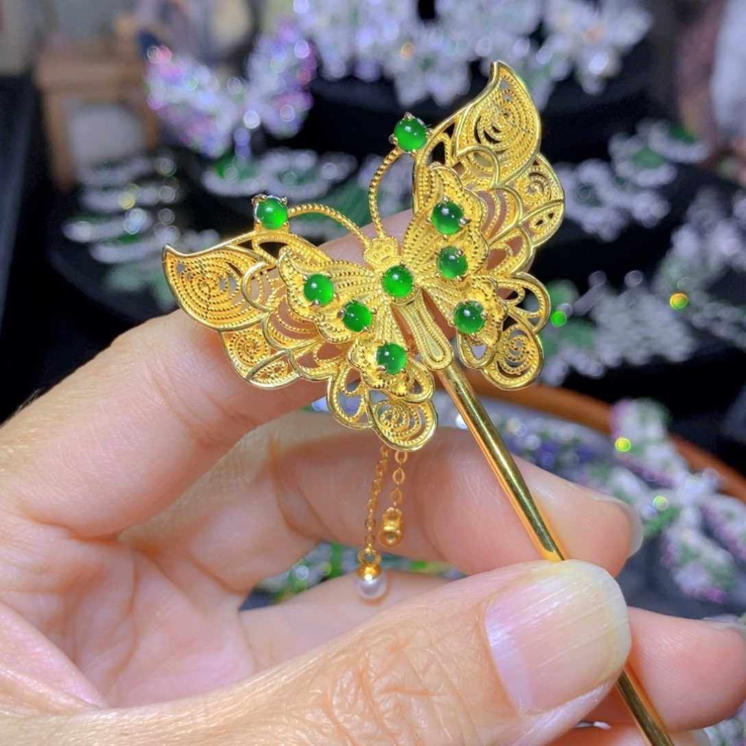 翡翠颈饰银S925镶嵌天然翡翠