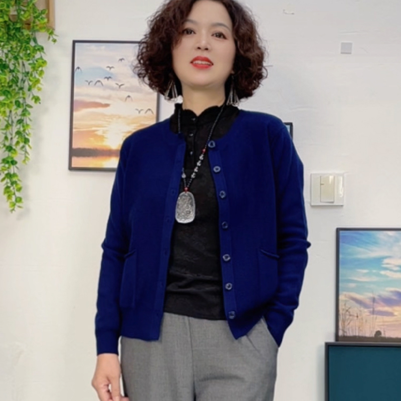 羊毛衫女设计感圆领开衫短短贸易外套宽松针织外套