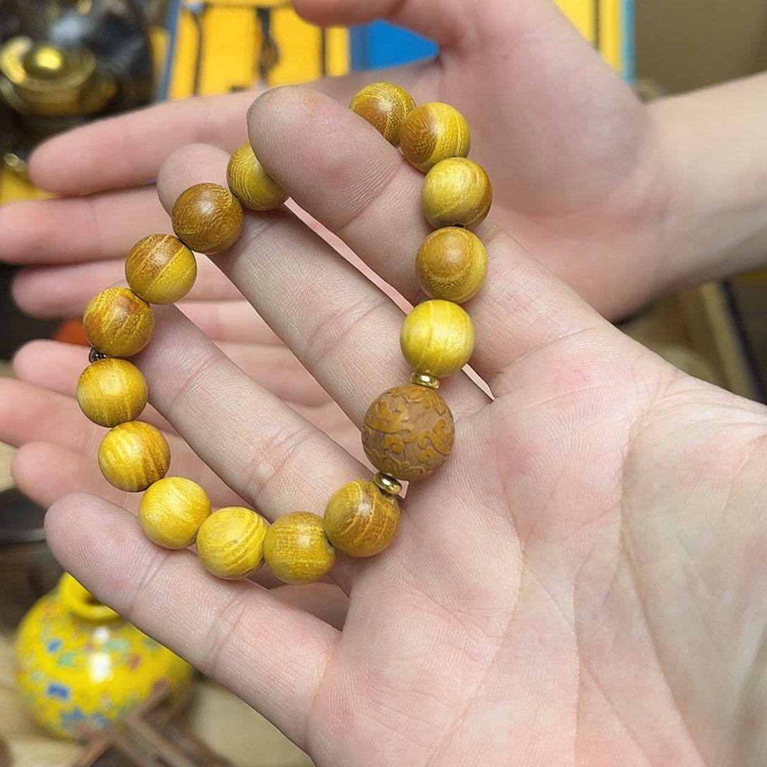 大叶紫檀（黑酸枝木类）