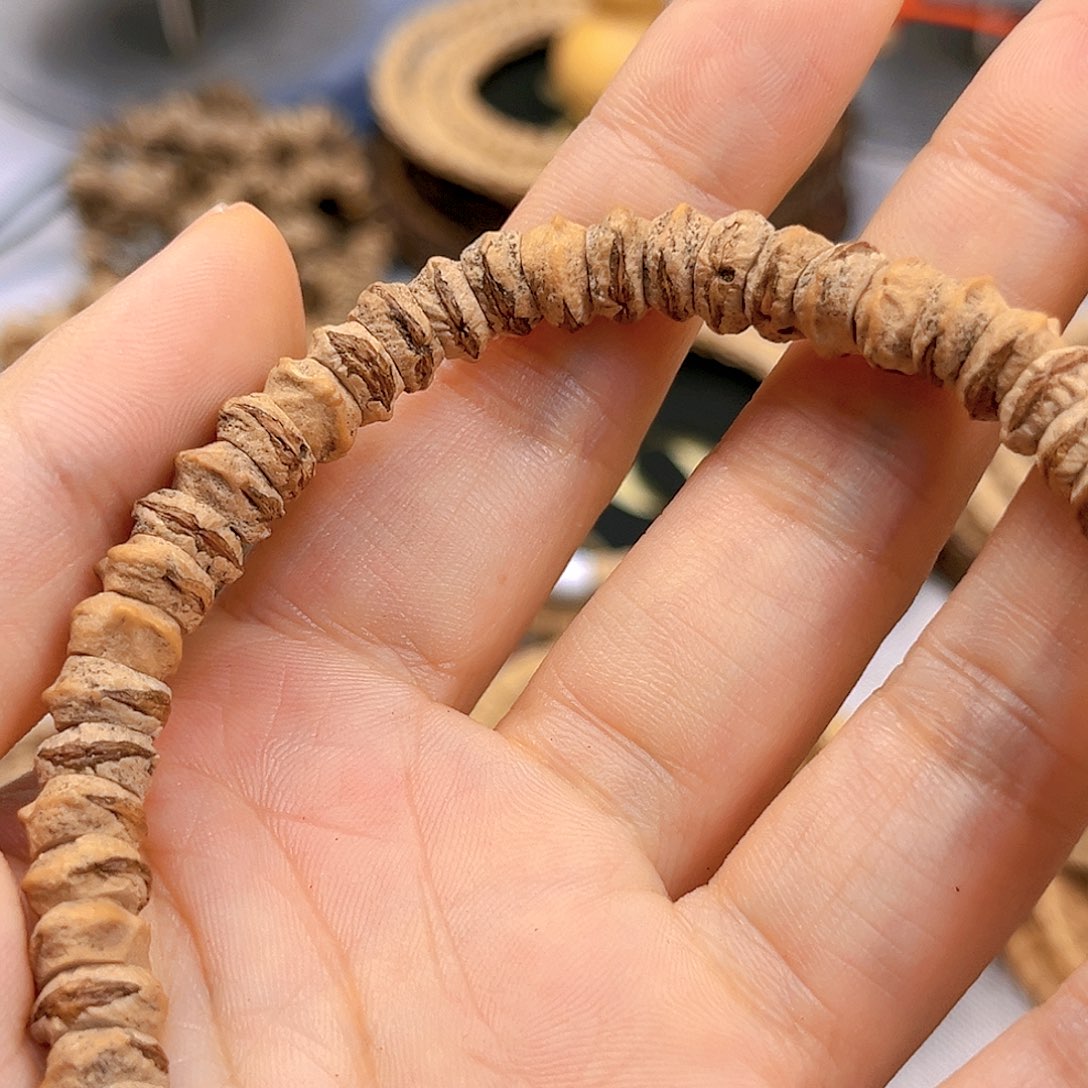 柏香籽/百香籽吊坠P****x