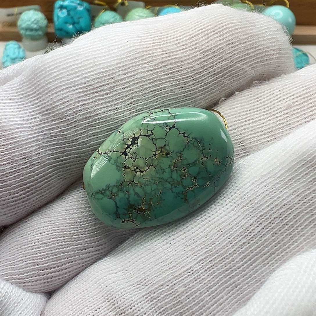 绿松石配饰未镶嵌
