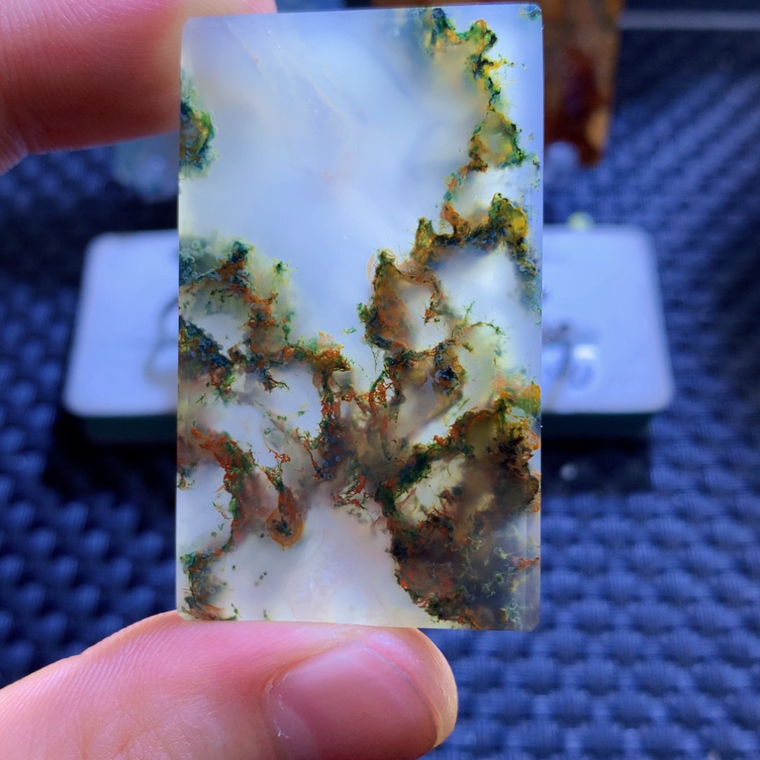 未镶嵌颈饰玛瑙/玉髓春*曲