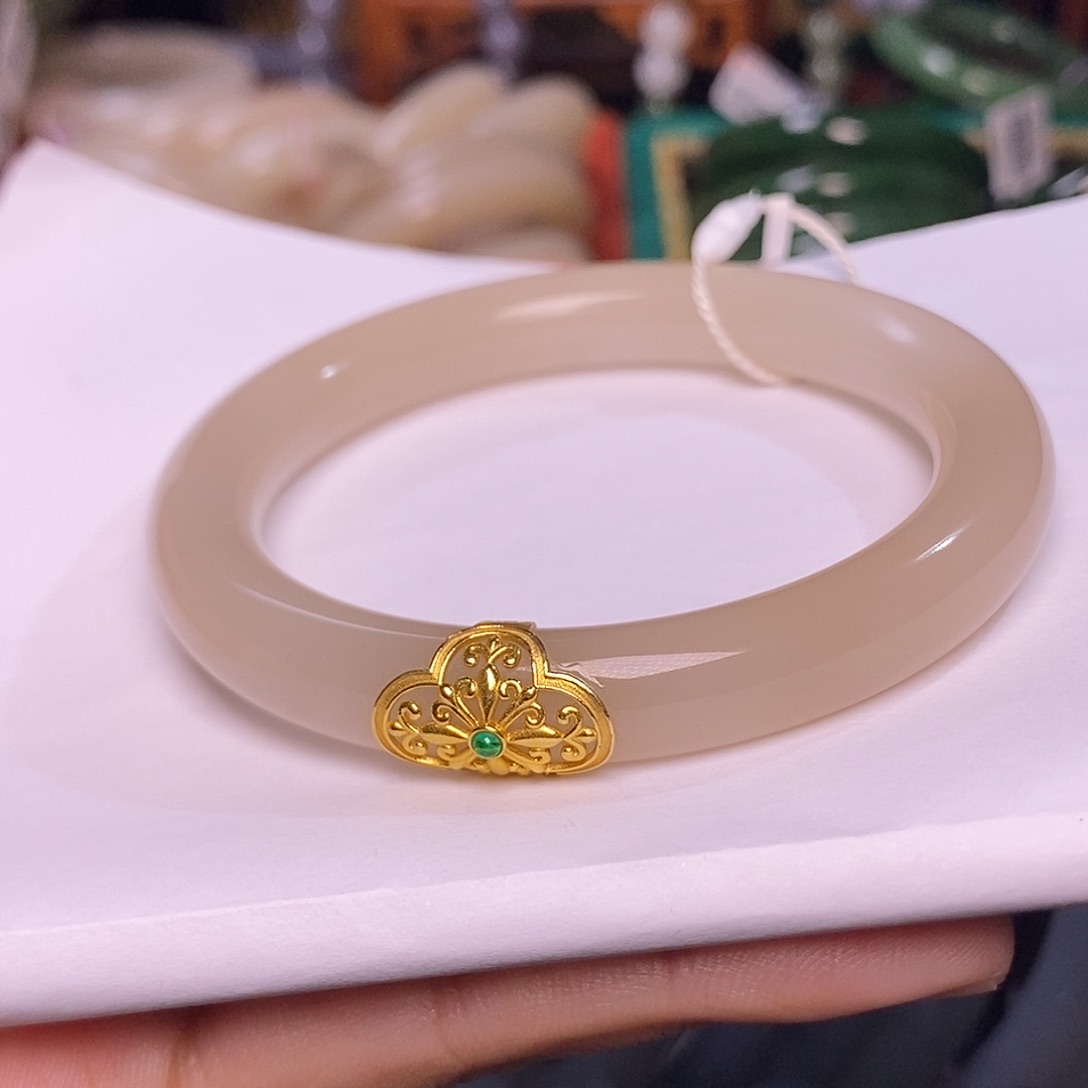 和田玉未镶嵌藕粉老熟料收藏老料手镯58圈