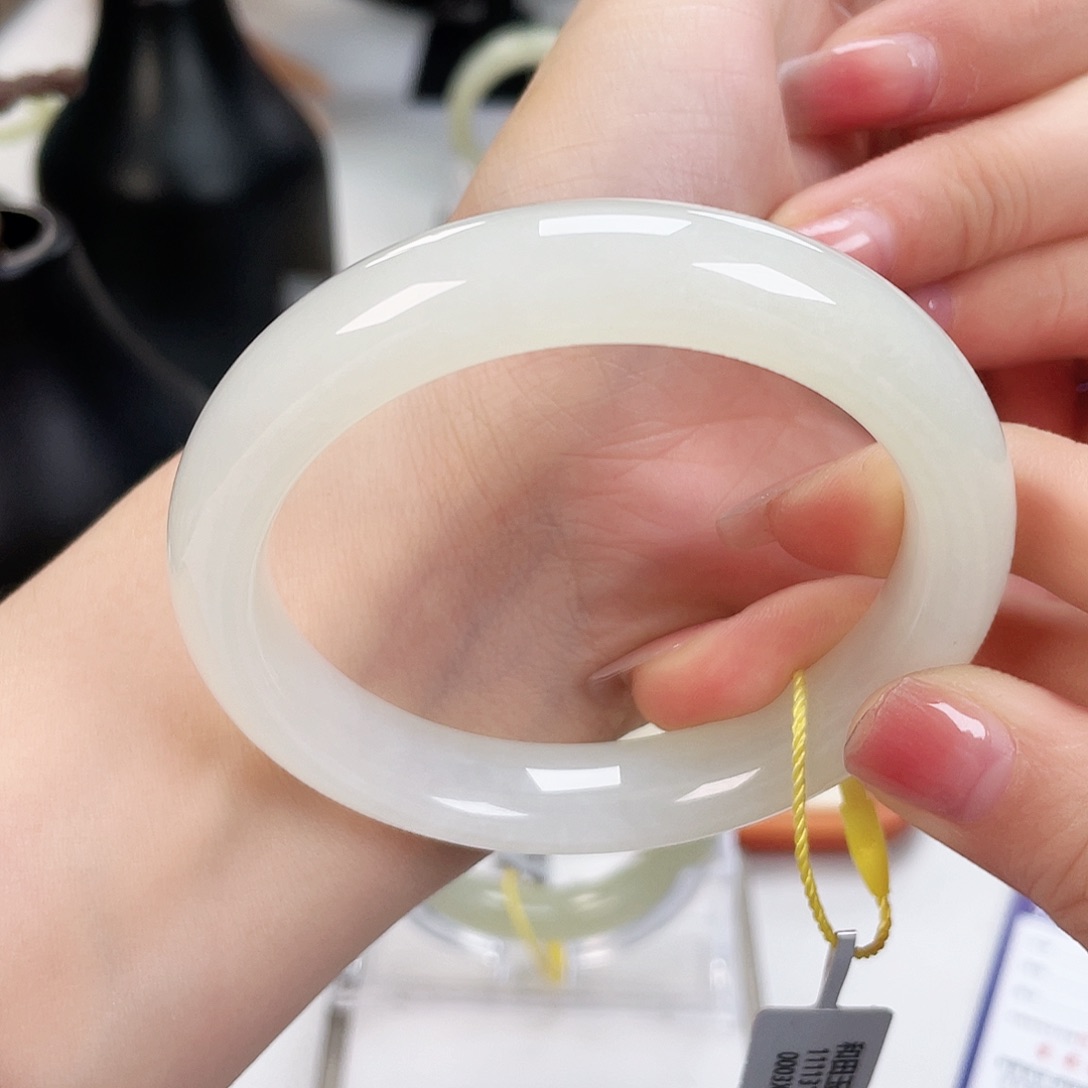 和田玉手镯58未镶嵌