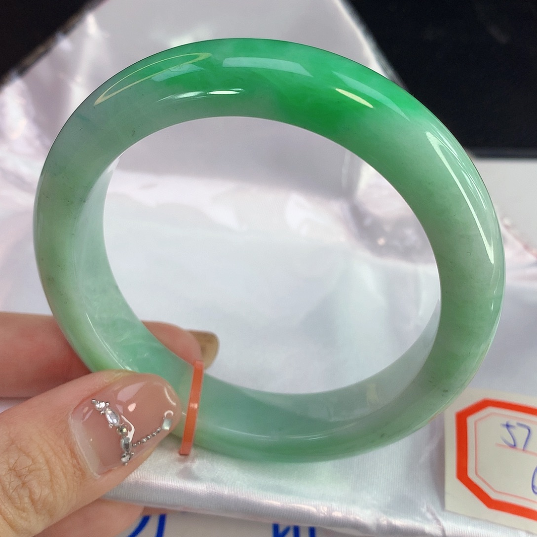 翡翠手镯未镶嵌天然A货翡翠003