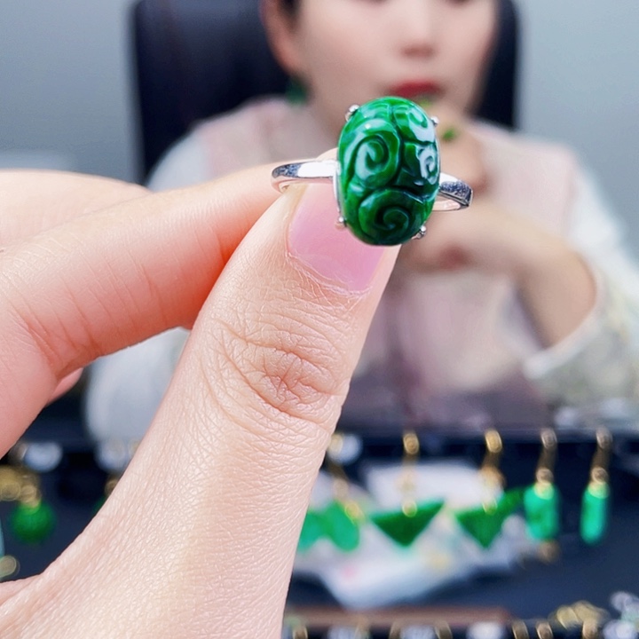 翡翠戒指银S925镶嵌饰品